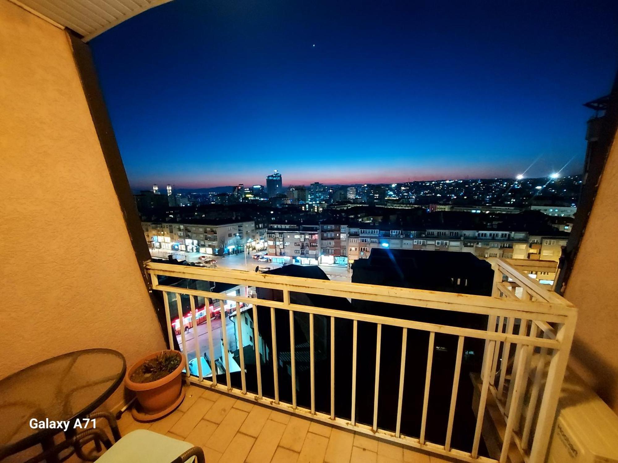 Gorgeous Apartment With City View In The City Center Pristina Exterior photo