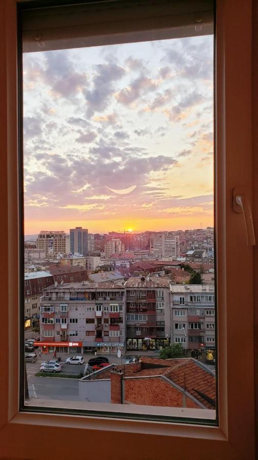 Gorgeous Apartment With City View In The City Center Pristina Exterior photo
